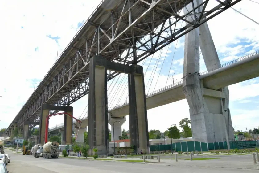 Restringen paso de vehículos pesados por el Puente de la 17 por trabajos de mantenimiento