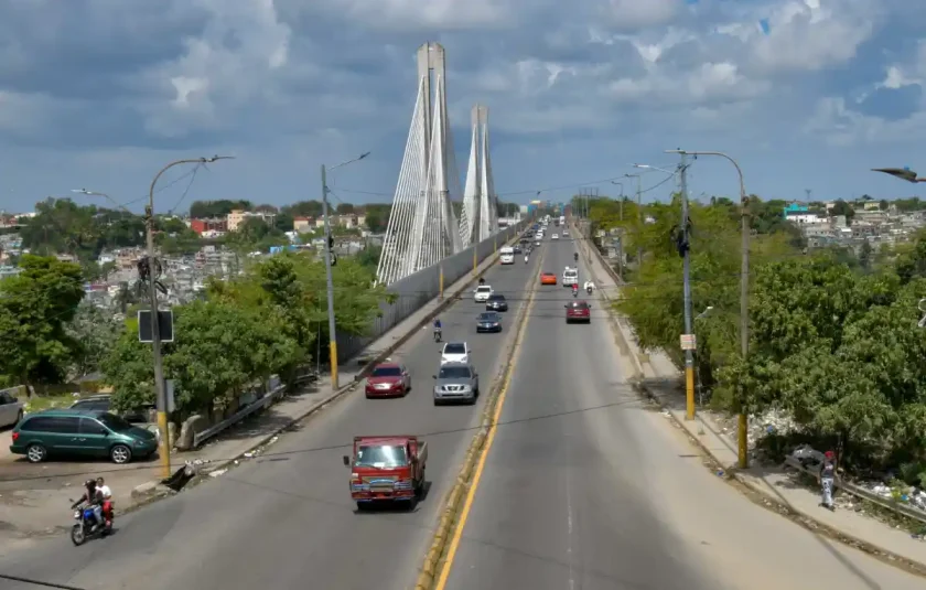 Puente de la 17 es seguro para el tránsito, asegura Obras Públicas Puente de la 17 es seguro para el tránsito, asegura Obras Públicas