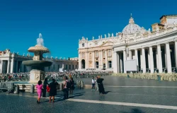 Vaticano se alista para el cónclave