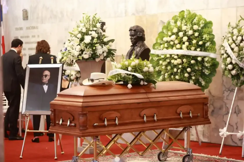 Emotivo homenaje póstumo a Rubby Pérez en el Teatro Nacional Emotivo homenaje póstumo a Rubby Pérez en el Teatro Nacional