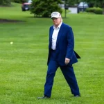 Trump amenaza con desviar fondos de Harvard a escuelas técnicas