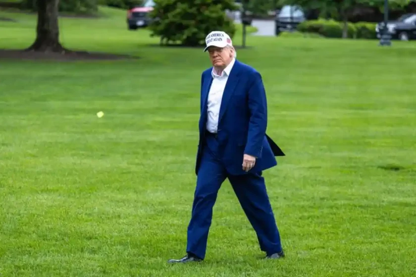 Trump amenaza con desviar fondos de Harvard a escuelas técnicas