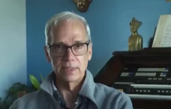 Hermano de León XIV: "Es irreal que mi hermano sea el papa"