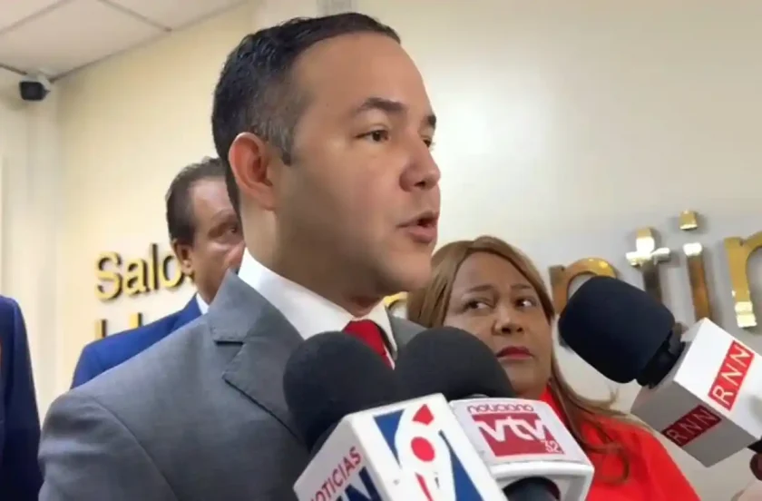 PLD respalda regulación de candidaturas independientes propuesta por JCE PLD respalda regulación de candidaturas independientes propuesta por JCE