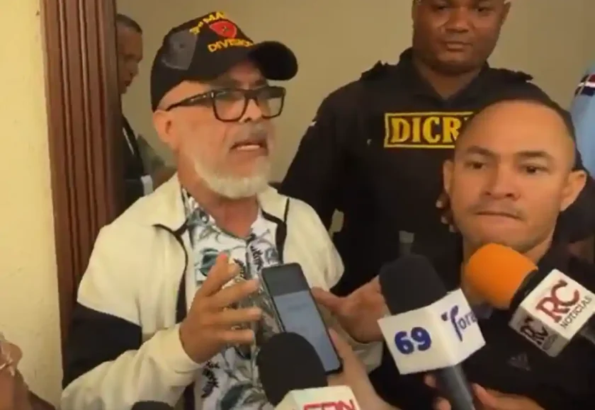 Ángel Martínez enfrenta medidas judiciales por difamación