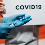 Aumento de casos de COVID-19 se desacelera en China