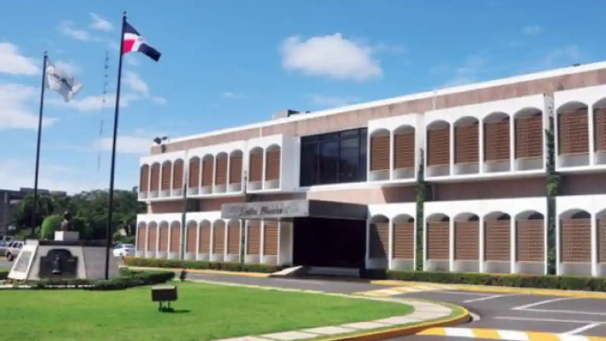 Listín Diario denuncia intento de censura por parte de Network Solutions