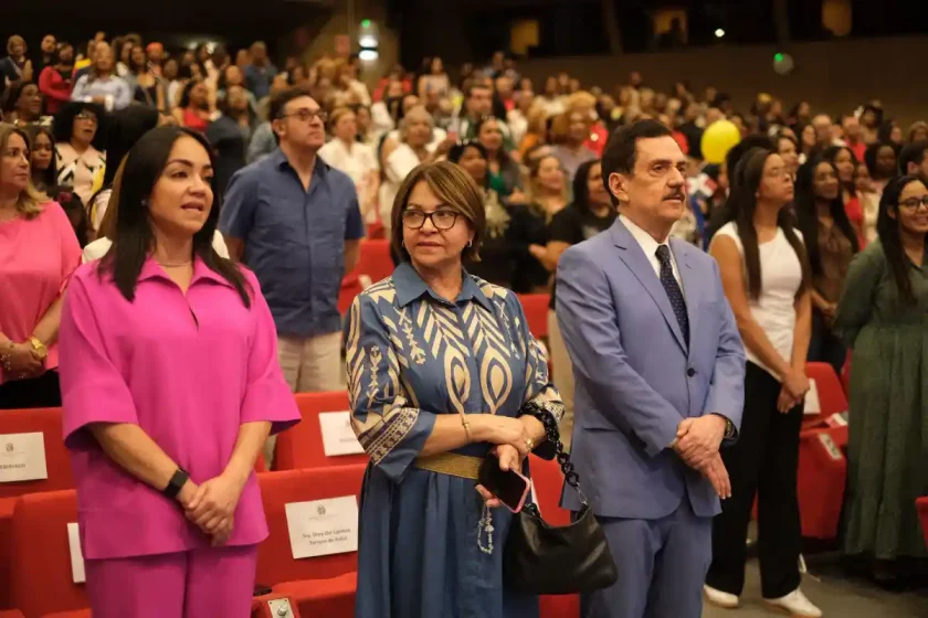 Emotivo Día Madres dominicanas Madrid: embajada celebra en grande