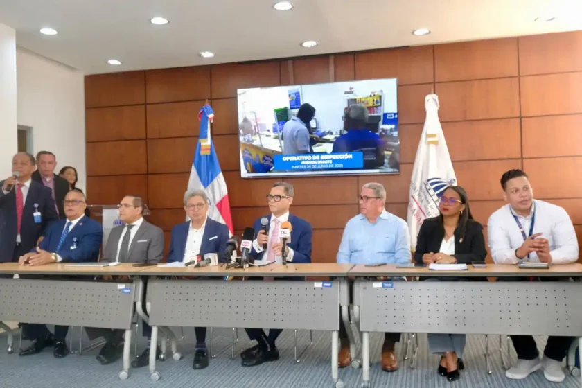 13 tiendas en la Duarte violan leyes laborales y de seguridad