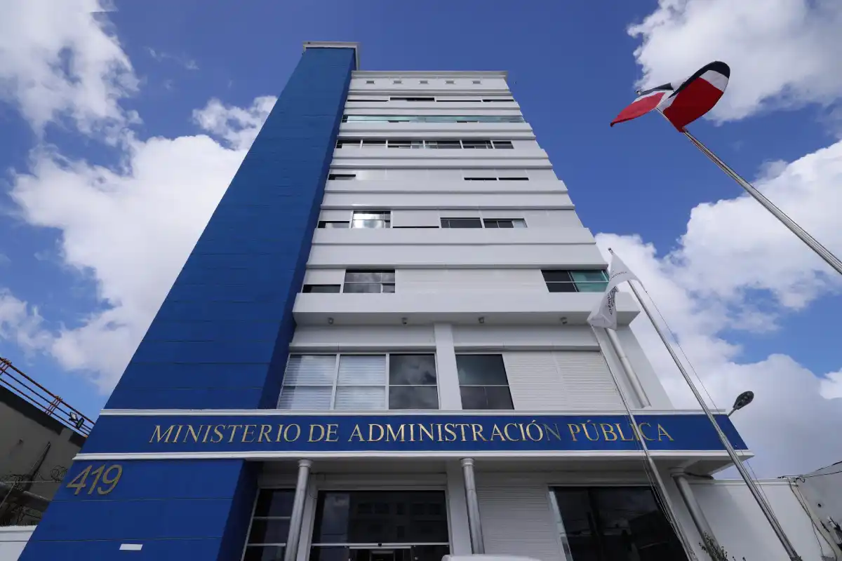 Nuevos horarios laborales en oficinas públicas desde julio Nuevos horarios laborales en oficinas públicas desde julio