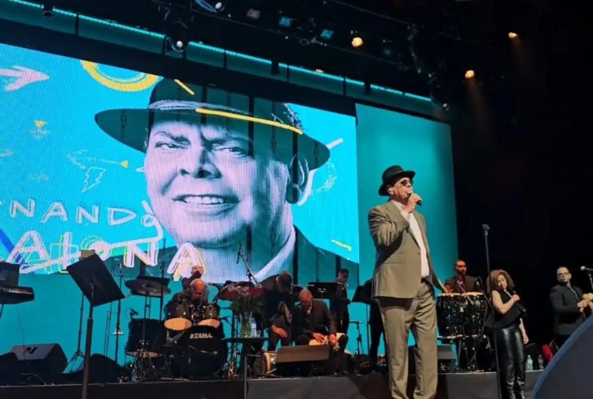 Fernando Villalona en Nueva York: Conquista a casa llena el Lehman Center Fernando Villalona en Nueva York: Conquista a casa llena el Lehman Center