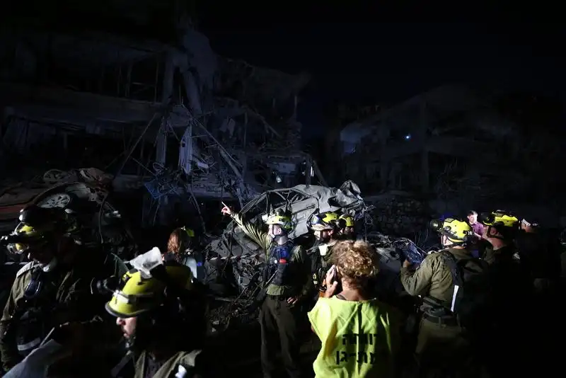 Irán dispara nuevos misiles contra Israel