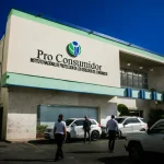 Pro Consumidor actúa con firmeza: Multas y cierre a comercios que vendan útiles escolares del Inabie