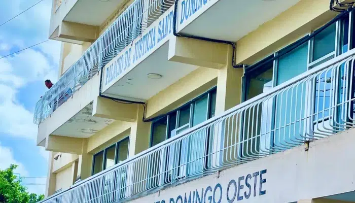 Prisión preventiva a padre e hijo por secuestro en SDO