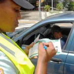 Reporta infracciones de tránsito por WhatsApp fácil