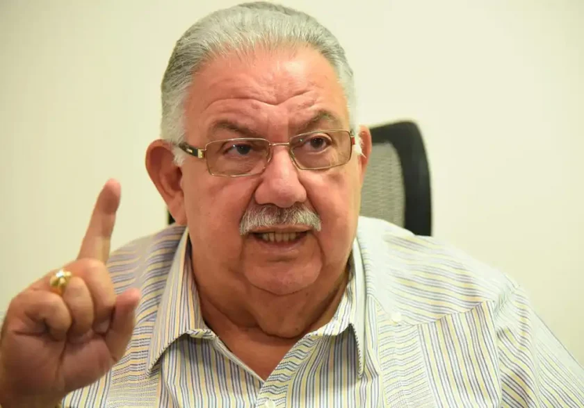 Cuatro años después, ni una esquina para José Enrique Sued Cuatro años después, ni una esquina para José Enrique Sued