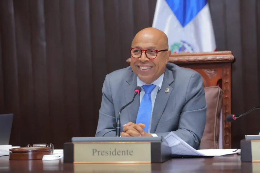 Cámara de Diputados retendrá salarios a legisladores sin declaración jurada desde julio