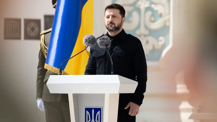 Zelensky autoriza salida de Ucrania del tratado de minas