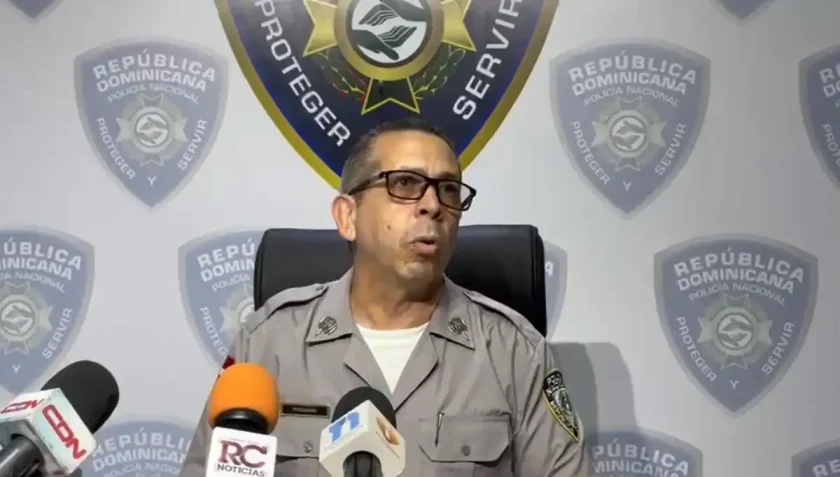 Policía investiga hallazgo de delincuentes atados en Yaguate Policía investiga hallazgo de delincuentes atados en Yaguate