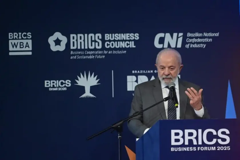 Presidente de Brasil denuncia "colapso sin precedentes del multilateralismo", al abrir Cumbre de BRICS Presidente de Brasil denuncia "colapso sin precedentes del multilateralismo", al abrir Cumbre de BRICS