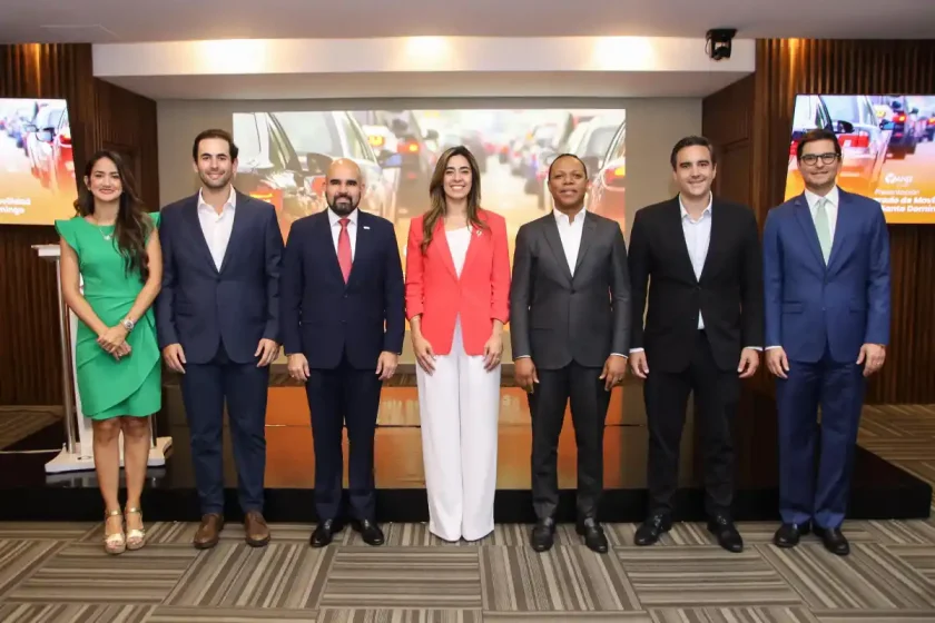 La movilidad urbana sostenible en Santo Domingo: ANJE e INTRANT unen esfuerzos