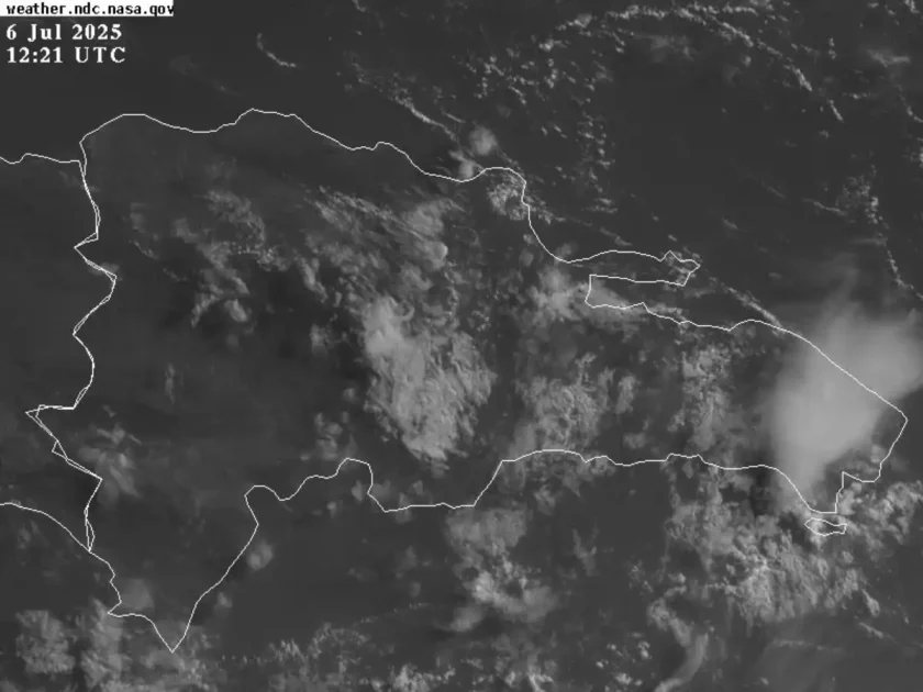 Aguaceros y tronadas por vaguada afectarán varias provincias