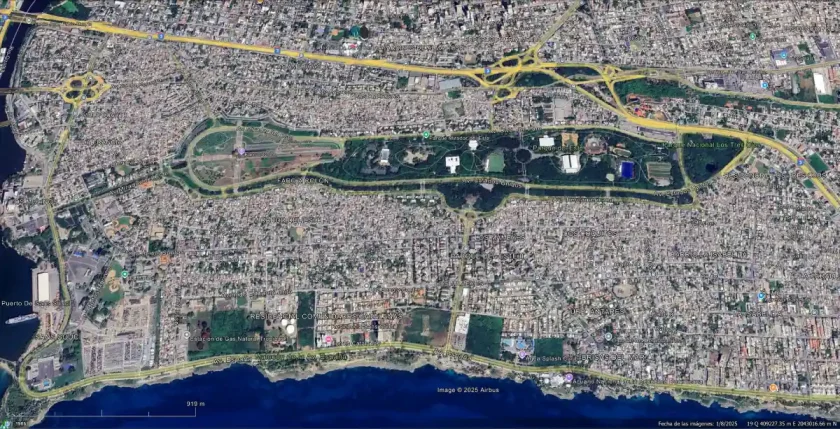 Santo Domingo debe proteger sus áreas verdes ante el auge urbano Santo Domingo debe proteger sus áreas verdes ante el auge urbano