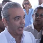 Abinader prohíbe proselitismo en oficinas públicas