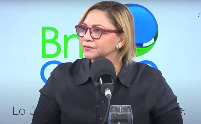 Diputada Soraya Suárez critica a funcionarios y al Congreso Nacional