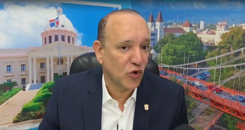 Ulises Rodríguez aclara falsa ocupación y defiende obras en Santiago