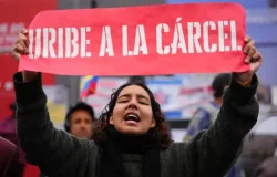 Álvaro Uribe, primer expresidente de Colombia condenado por corrupción