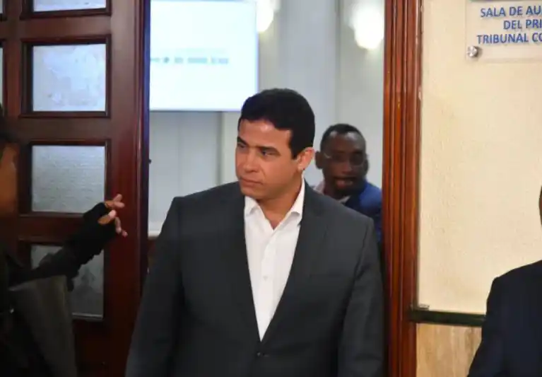 Tribunal rechaza archivar caso Coral: Adán Cáceres y acusados seguirán en juicio por corrupción