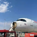 Avión de Iberia aterriza de emergencia en Madrid tras chocar con buitre