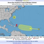 Huracán Erin se debilita a categoría 3, pero sigue generando lluvias intensas y marejadas peligrosas