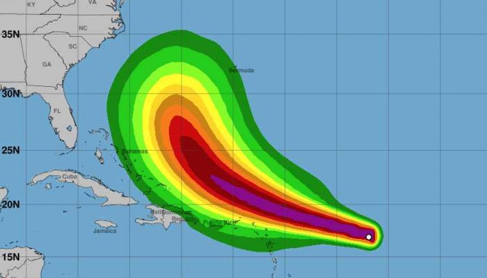 Erin se fortalece y pasaría al norte de las Antillas; sería huracán mayor