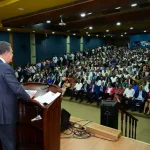 Leonel Fernández propone una IA con enfoque humano y ético en conferencia magistral de la UASD Santiago