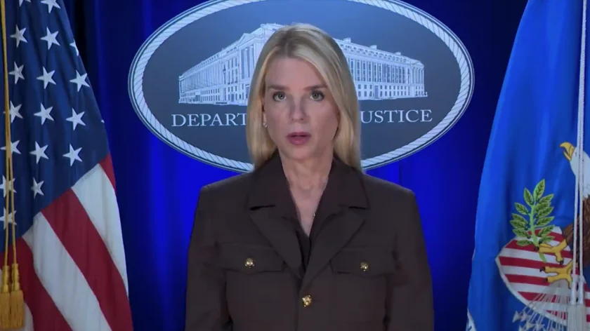 EE. UU. duplica a US$ 50 millones la recompensa por Nicolás Maduro, generando tensión con Caracas EE. UU. duplica a US$ 50 millones la recompensa por Nicolás Maduro, generando tensión con Caracas