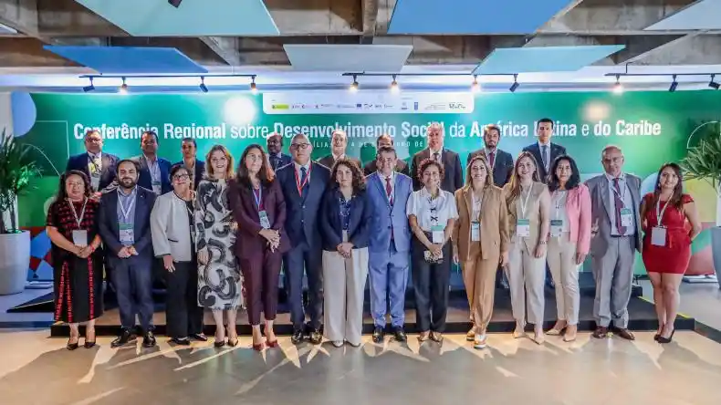 América Latina debería invertir hasta el 2,5 % del PIB para erradicar la pobreza