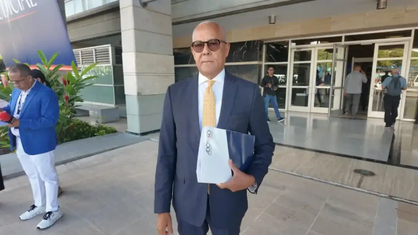 ADOCCO querella a Ángel Hernández por lavado en RD ADOCCO querella a Ángel Hernández por lavado en RD