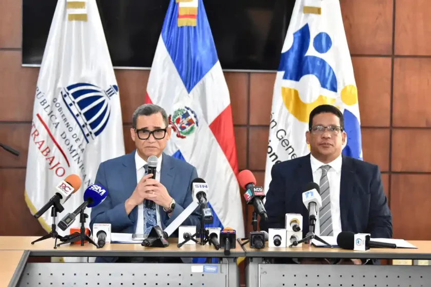 Ministerio de Trabajo y DGCP refuerzan control laboral en contrataciones públicas