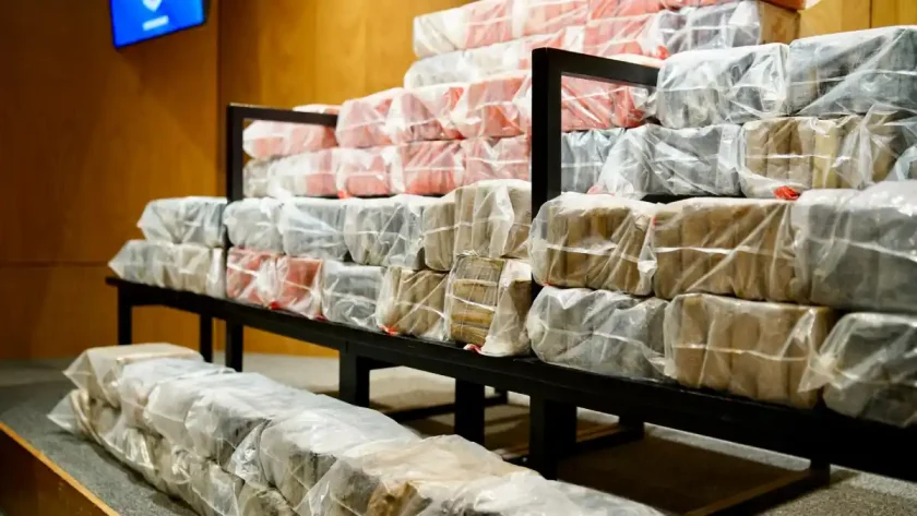 RD y EE.UU. incautan 377 paquetes de cocaína en operación conjunta RD y EE.UU. incautan 377 paquetes de cocaína en operación conjunta