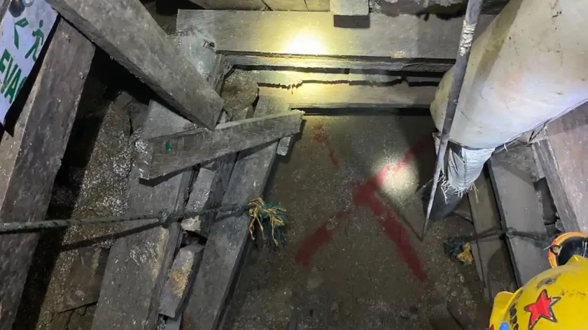 Al menos 23 mineros atrapados tras colapso en mina de Antioquia, Colombia Al menos 23 mineros atrapados tras colapso en mina de Antioquia, Colombia