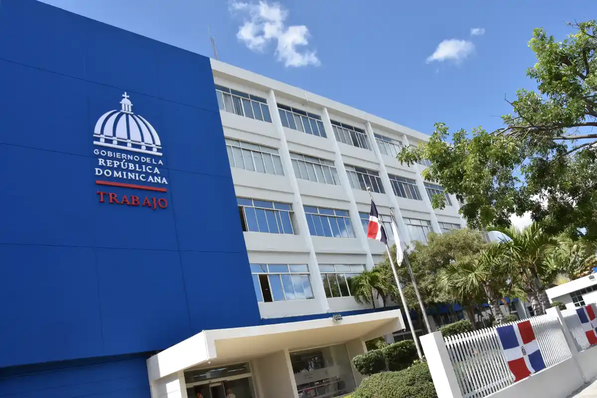 Aumento de cotizantes en la TSS impulsa empleo formal en 2025