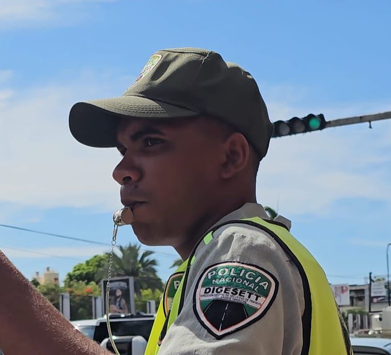 DIGESETT aclara compra de pitos para agentes de tránsito