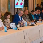 Abinader ordena suspensión de docencia y labores por tormenta Melissa