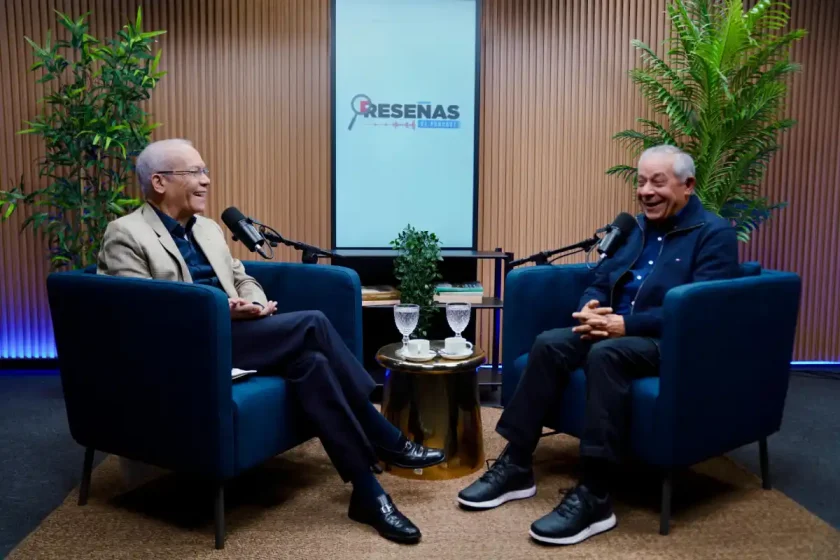 Roberto Salcedo critica vulgaridad en redes sociales Roberto Salcedo critica vulgaridad en redes sociales