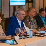 Abinader mantiene suspensión laboral y docente por tormenta Melissa