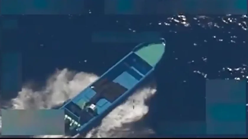 barco destruido