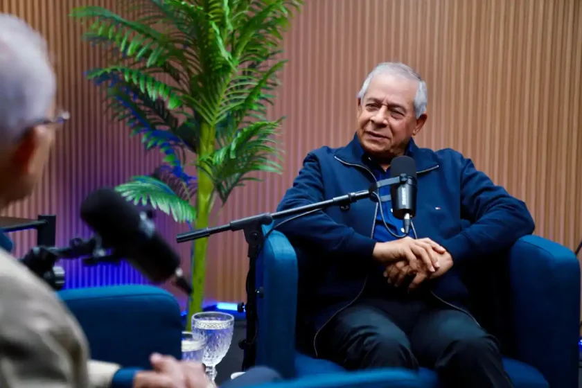 Roberto Salcedo critica vulgaridad en redes sociales Roberto Salcedo critica vulgaridad en redes sociales