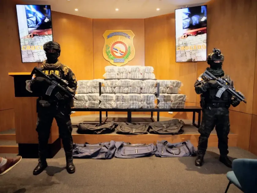 DNCD incauta 200 paquetes de cocaína en operativo en Puerto Caucedo